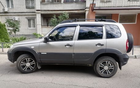 Chevrolet Niva I рестайлинг, 2011 год, 650 000 рублей, 9 фотография