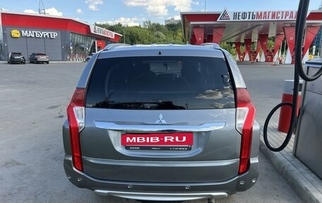 Mitsubishi Pajero Sport III рестайлинг, 2017 год, 3 200 000 рублей, 4 фотография