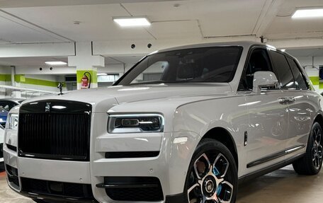 Rolls-Royce Cullinan, 2024 год, 58 700 000 рублей, 3 фотография