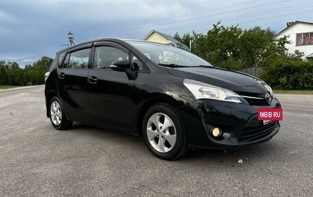 Toyota Verso I, 2013 год, 1 290 000 рублей, 3 фотография