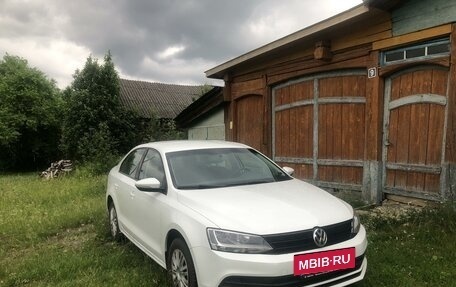 Volkswagen Jetta VI, 2018 год, 1 599 000 рублей, 2 фотография