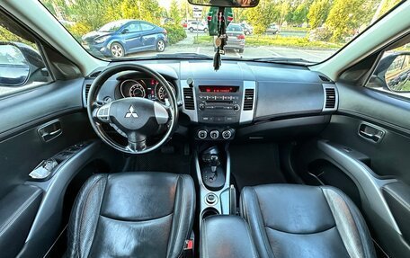 Mitsubishi Outlander III рестайлинг 3, 2010 год, 1 380 000 рублей, 4 фотография