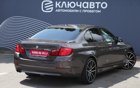 BMW 5 серия, 2013 год, 1 830 000 рублей, 2 фотография