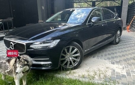 Volvo S90 II рестайлинг, 2017 год, 3 200 000 рублей, 8 фотография