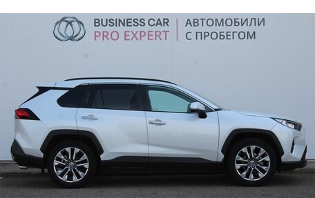 Toyota RAV4, 2020 год, 3 740 000 рублей, 6 фотография