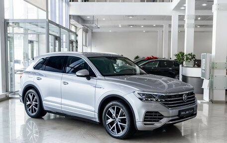 Volkswagen Touareg III, 2019 год, 5 138 000 рублей, 3 фотография