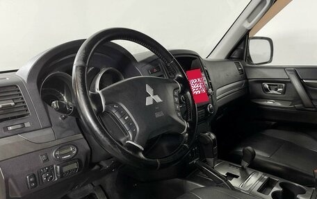 Mitsubishi Pajero IV, 2011 год, 2 697 000 рублей, 13 фотография