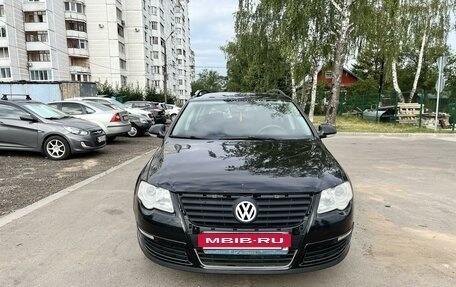 Volkswagen Passat B6, 2008 год, 700 000 рублей, 2 фотография