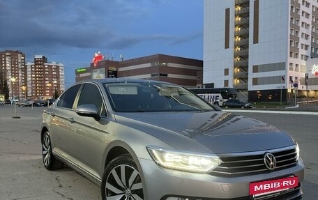 Volkswagen Passat B8 рестайлинг, 2019 год, 3 300 000 рублей, 4 фотография