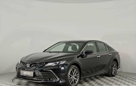 Toyota Camry, 2023 год, 5 990 000 рублей, 1 фотография