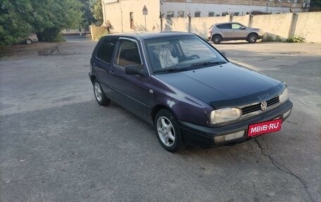 Volkswagen Golf III, 1995 год, 230 000 рублей, 2 фотография