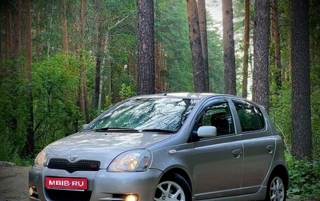 Toyota Vitz, 2001 год, 520 000 рублей, 1 фотография