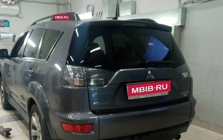 Mitsubishi Outlander III рестайлинг 3, 2011 год, 1 338 000 рублей, 4 фотография