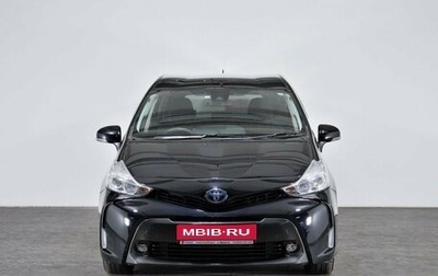 Toyota Prius Alpha I (ZVW40/41), 2018 год, 1 890 000 рублей, 1 фотография