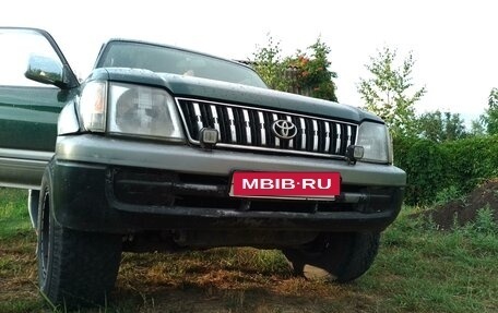 Toyota Land Cruiser Prado 90 рестайлинг, 1997 год, 899 000 рублей, 2 фотография