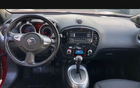 Nissan Juke II, 2011 год, 1 075 000 рублей, 10 фотография