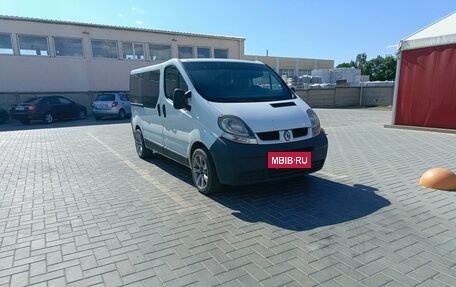 Renault Trafic, 2002 год, 1 300 000 рублей, 3 фотография