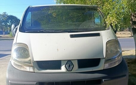 Renault Trafic, 2002 год, 1 300 000 рублей, 2 фотография