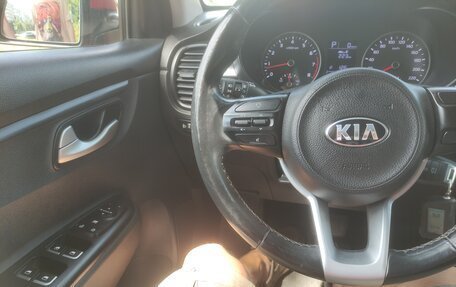 KIA Rio IV, 2019 год, 1 595 000 рублей, 8 фотография