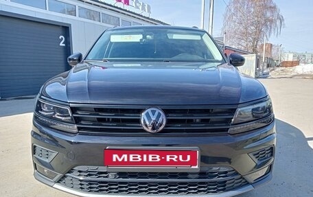 Volkswagen Tiguan II, 2018 год, 2 550 000 рублей, 13 фотография