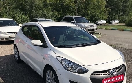 Hyundai i30 II рестайлинг, 2013 год, 790 000 рублей, 3 фотография