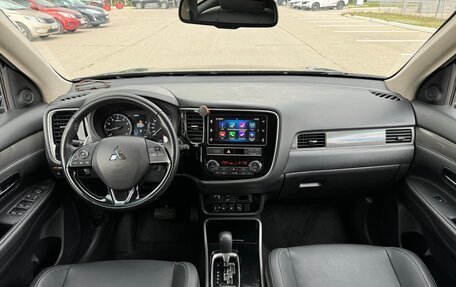 Mitsubishi Outlander III рестайлинг 3, 2019 год, 2 720 000 рублей, 14 фотография