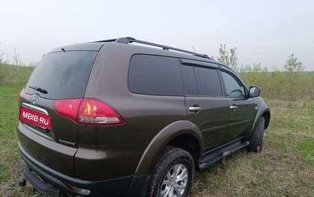 Mitsubishi Pajero Sport II рестайлинг, 2014 год, 1 650 000 рублей, 10 фотография