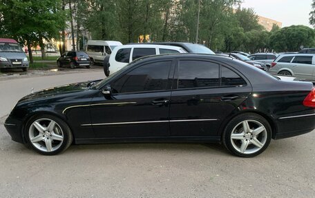 Mercedes-Benz E-Класс, 2003 год, 1 250 000 рублей, 9 фотография