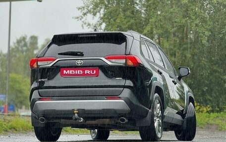 Toyota RAV4, 2021 год, 3 850 000 рублей, 5 фотография