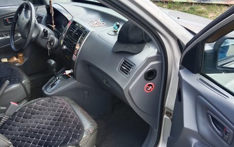 Hyundai Tucson III, 2004 год, 820 000 рублей, 6 фотография