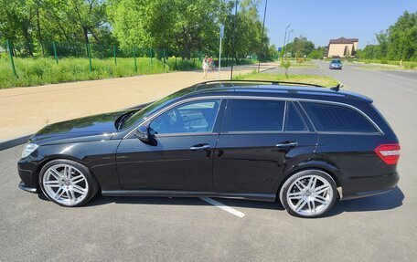 Mercedes-Benz E-Класс, 2011 год, 2 000 000 рублей, 14 фотография