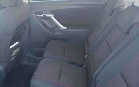 Toyota Verso I, 2011 год, 1 200 000 рублей, 11 фотография