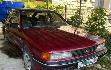 Mitsubishi Galant VIII, 1990 год, 260 000 рублей, 1 фотография