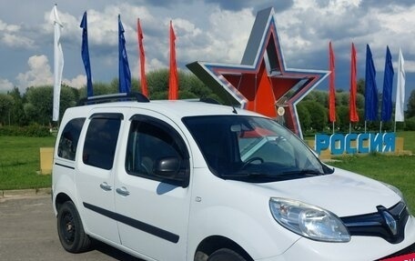 Renault Kangoo II рестайлинг, 2013 год, 934 000 рублей, 3 фотография