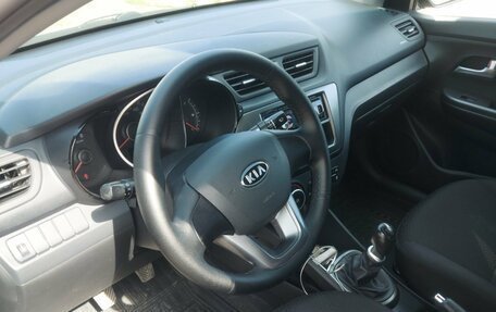 KIA Rio III рестайлинг, 2012 год, 750 000 рублей, 10 фотография