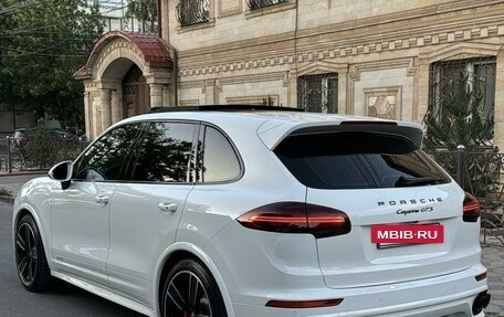 Porsche Cayenne III, 2016 год, 6 450 000 рублей, 2 фотография