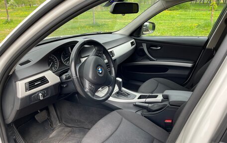 BMW 3 серия, 2011 год, 1 360 000 рублей, 9 фотография