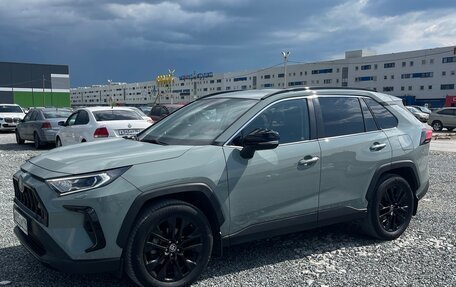 Toyota RAV4, 2020 год, 3 590 000 рублей, 2 фотография