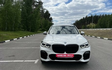 BMW X5, 2019 год, 7 800 000 рублей, 2 фотография