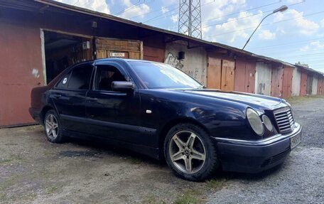 Mercedes-Benz E-Класс, 1996 год, 358 000 рублей, 5 фотография