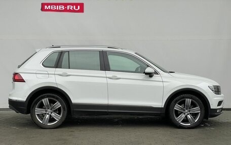 Volkswagen Tiguan II, 2018 год, 2 980 000 рублей, 4 фотография