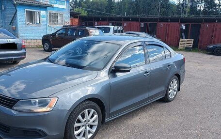 Volkswagen Jetta VI, 2011 год, 1 350 000 рублей, 1 фотография