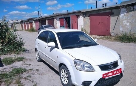 KIA Rio II, 2011 год, 650 000 рублей, 2 фотография