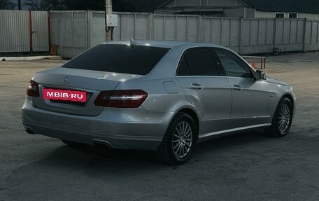 Mercedes-Benz E-Класс, 2011 год, 1 650 000 рублей, 3 фотография