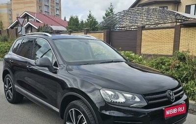 Volkswagen Touareg III, 2011 год, 1 960 000 рублей, 1 фотография