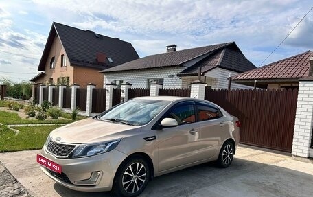 KIA Rio III рестайлинг, 2012 год, 900 000 рублей, 6 фотография