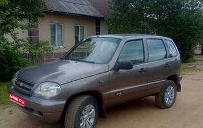 Chevrolet Niva I рестайлинг, 2004 год, 349 000 рублей, 1 фотография