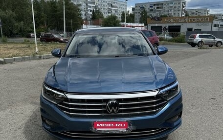 Volkswagen Jetta VII, 2020 год, 1 700 000 рублей, 2 фотография