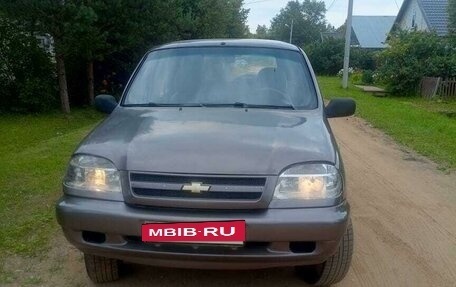 Chevrolet Niva I рестайлинг, 2004 год, 349 000 рублей, 2 фотография