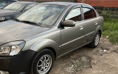 KIA Rio II, 2010 год, 380 000 рублей, 3 фотография